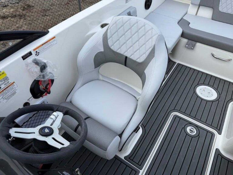 2025 Bayliner VR6 - Proarc Tower Pkg US-BLBX1107F425 [photo 7]